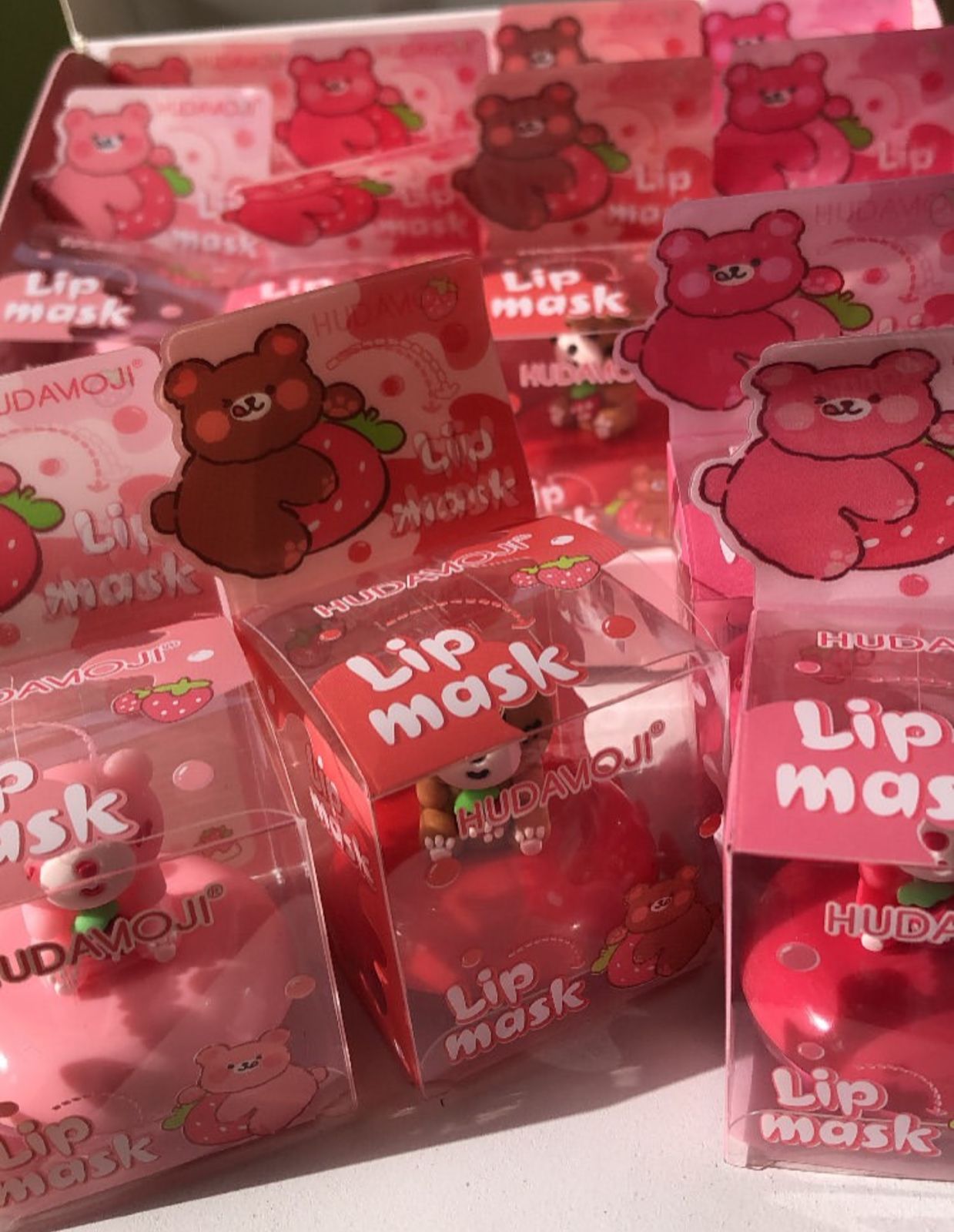 Hudamoji 4pcs Cute Bear Moisturiser Lip Mask