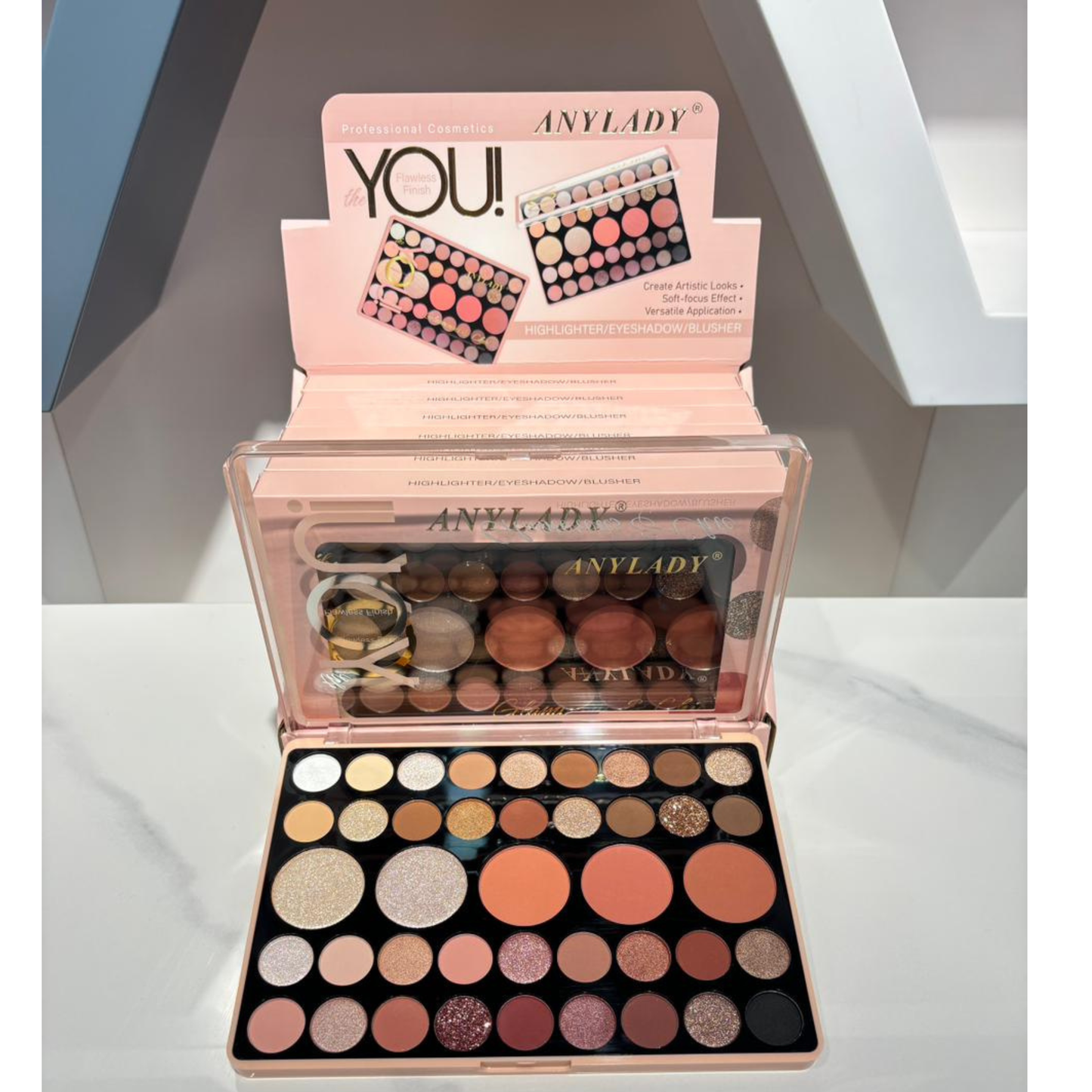Any Lady Glamorous And Chic 41 Color Palette
