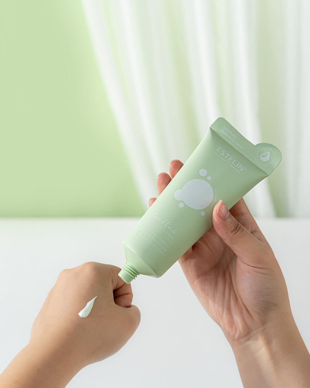 Estelin Ceramide And Centella Face Wash