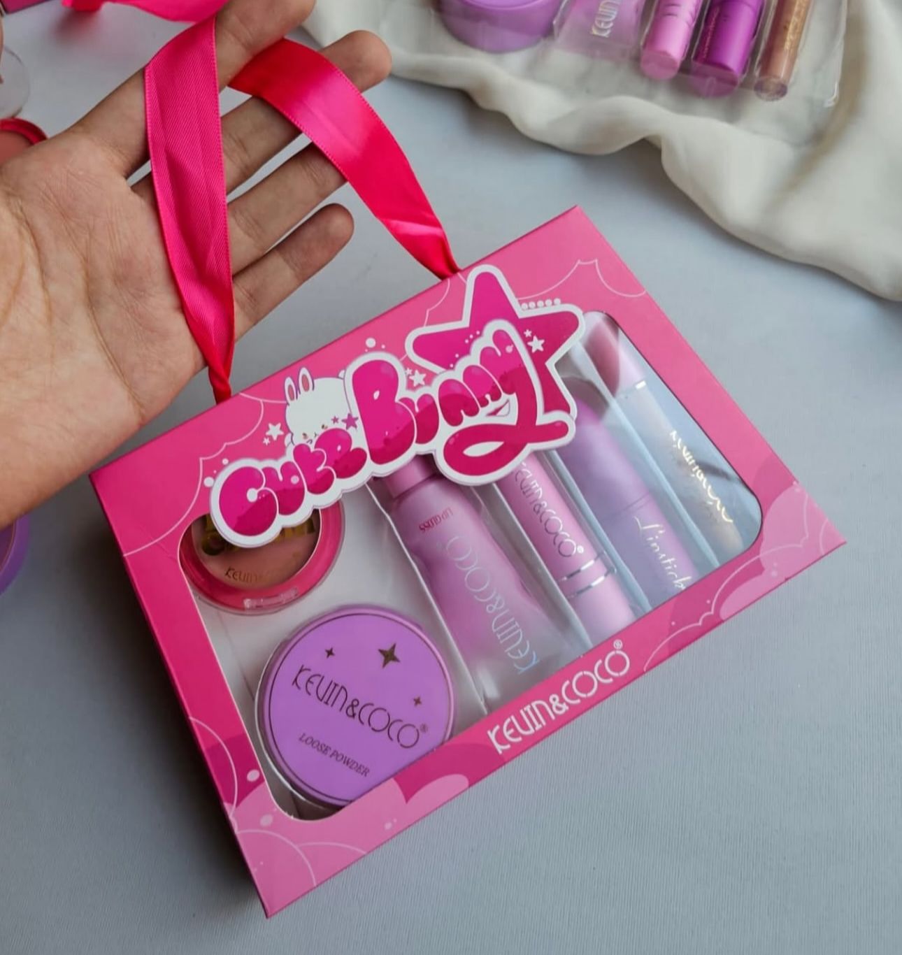 Kevin & COCO 6pcs Makeup Cute Bunny Gift Box