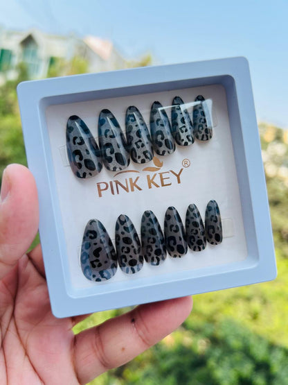 Leopardl Print False Nails – Full Cover, Stylish Stiletto Shape