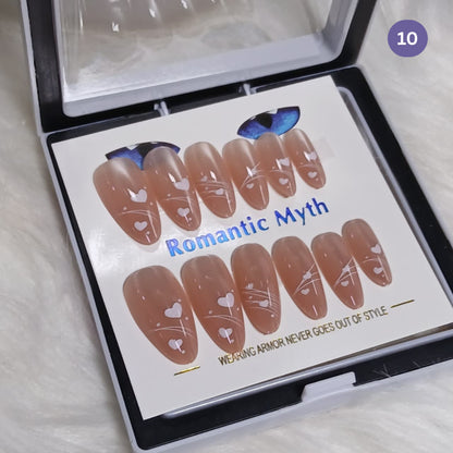 Romantic Myth Classic Elegance Press-On Nail Kit Cat's Eye Nails
