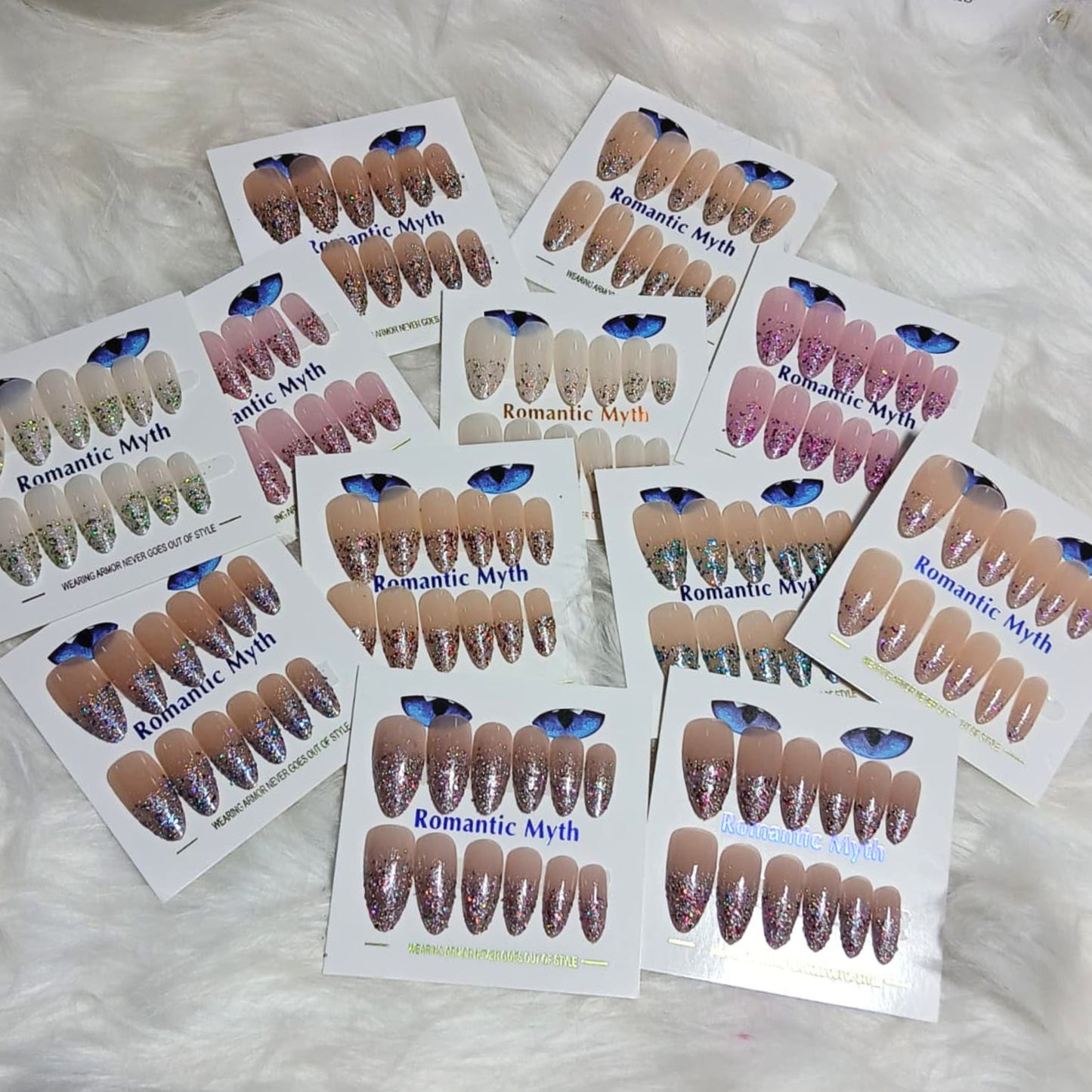 Romantic Myth Diamond Dust Glitter Press-On Nails Cat's Eye Nail