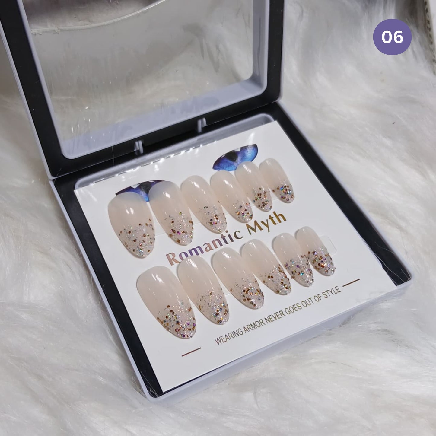 Romantic Myth Diamond Dust Glitter Press-On Nails Cat's Eye Nail