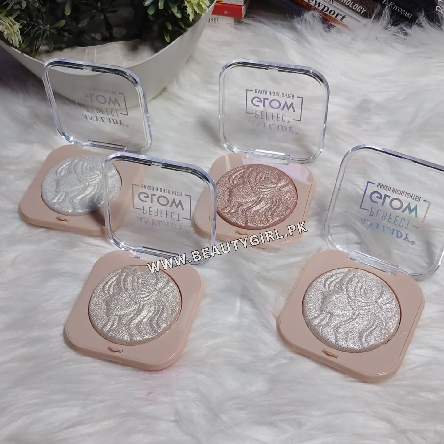 Any Lady Perfect Glow Baked Highlighter