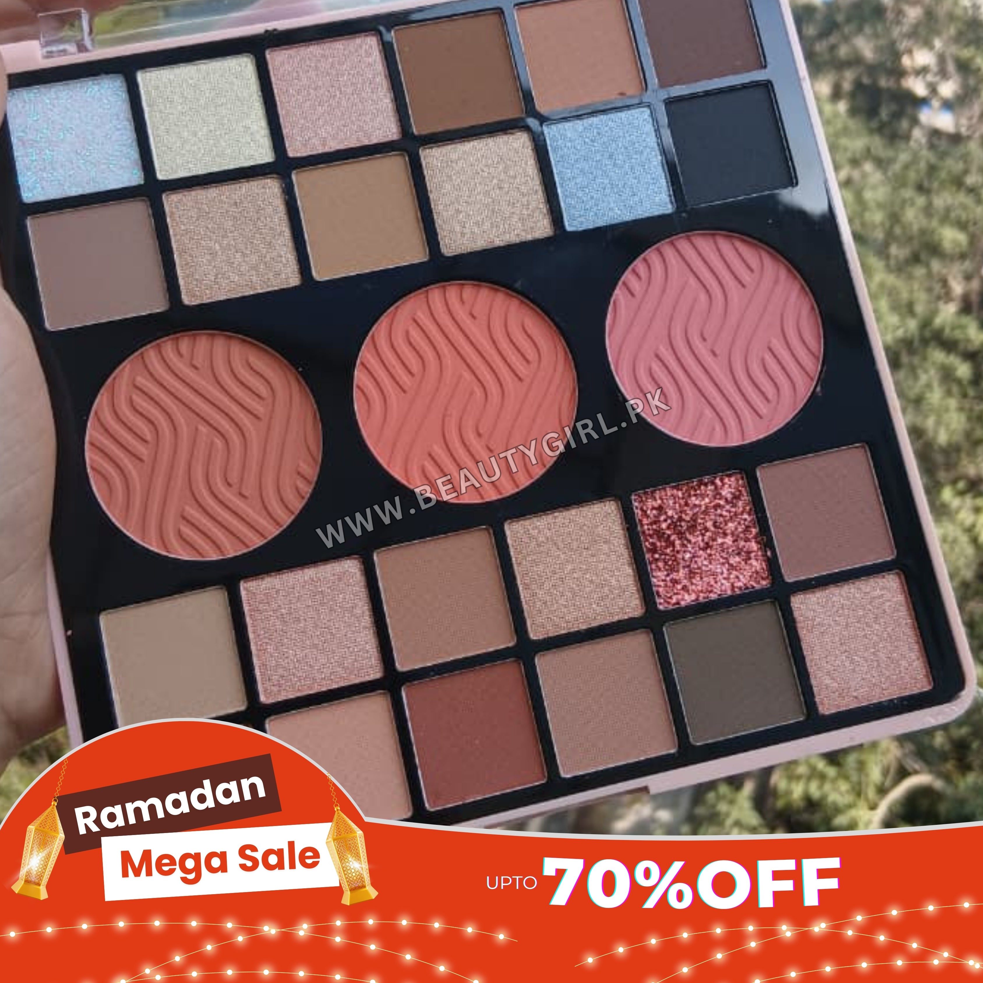 Mocallure You Are Icon All-In-One Glam Eyeshadow & Blush Palette