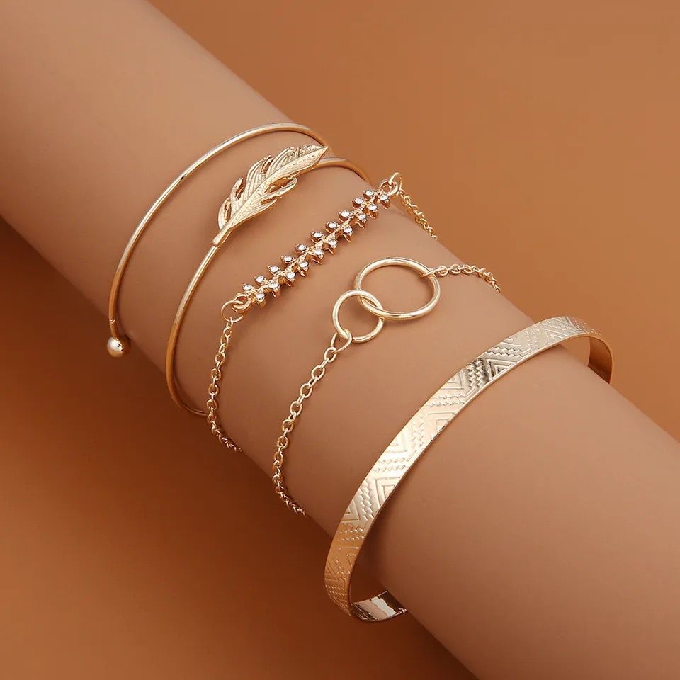 Fashion Jewellery 5 Pcs Bracelet Golden