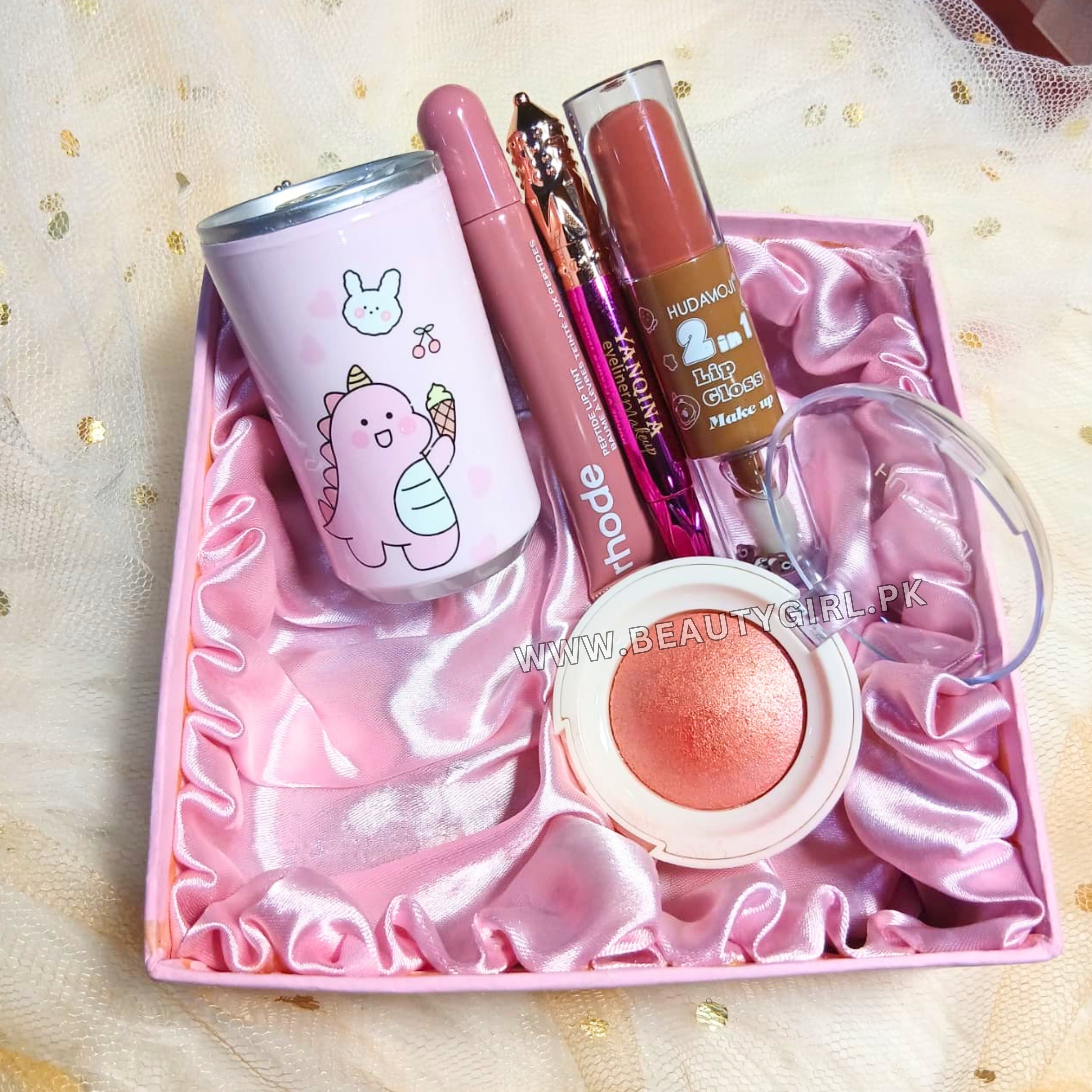 Piyari Bhanji ko Mamo Jan ki Taraf Tohfa