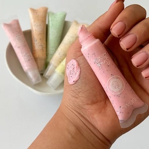 Hudamoji Lip Scrub Delicate