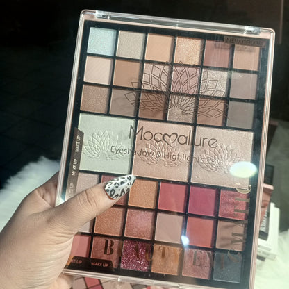 Mocallure Pro Master Eye Shadow & Glow Highlighter All-In-One Palette
