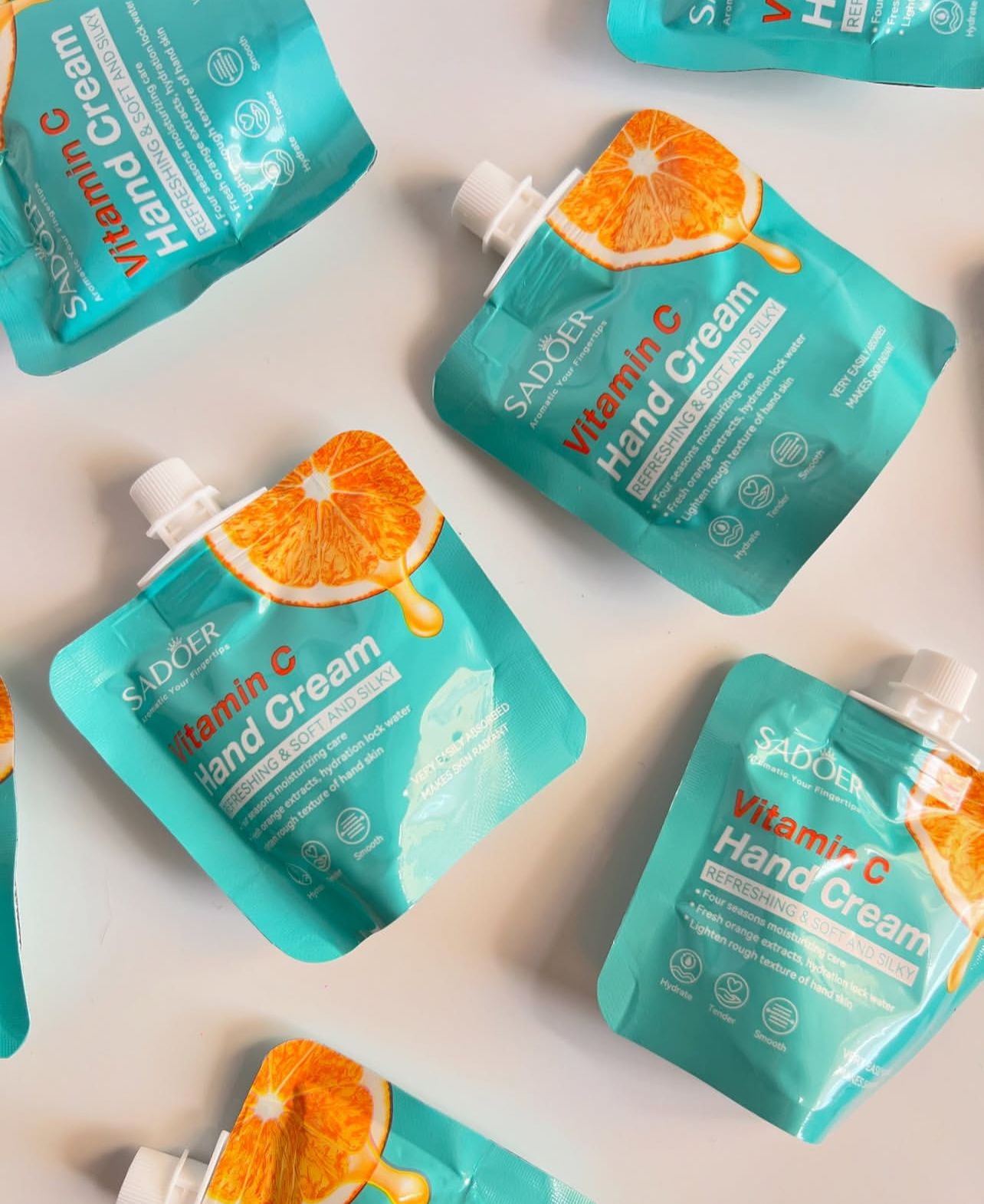 SADOER Refreshing Soft And Silky Hand Cream 30g