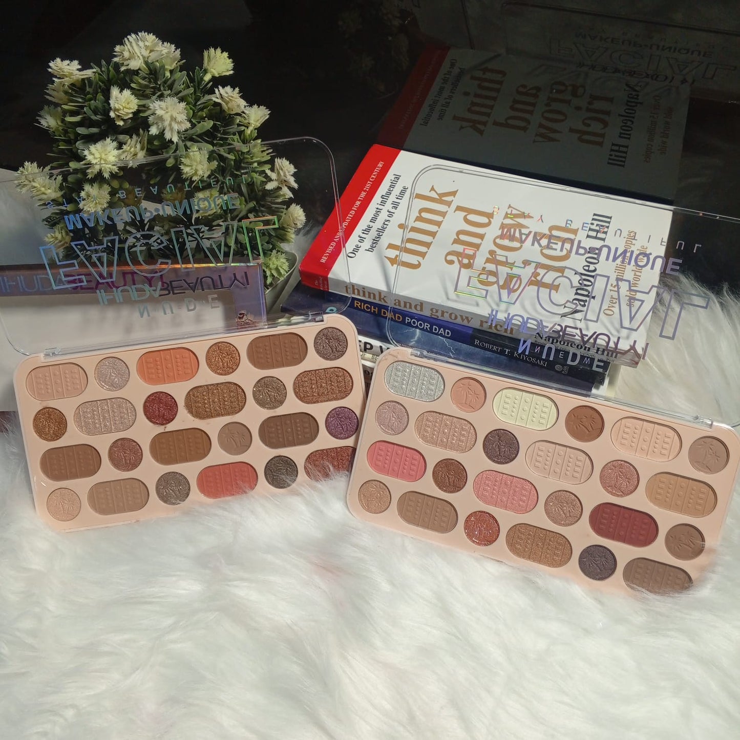High Quality Nude Shades Super Pigmented 24 Color Eye Shadow Palette