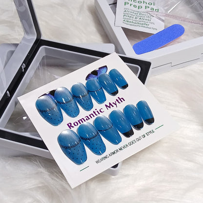 Romantic Myth Classic Elegance Press-On Nail Kit Cat's Eye Nails