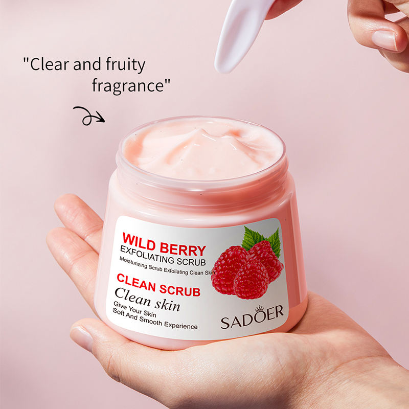 SADOER Wild Berry Fruit Essence Exfoliating Scrub