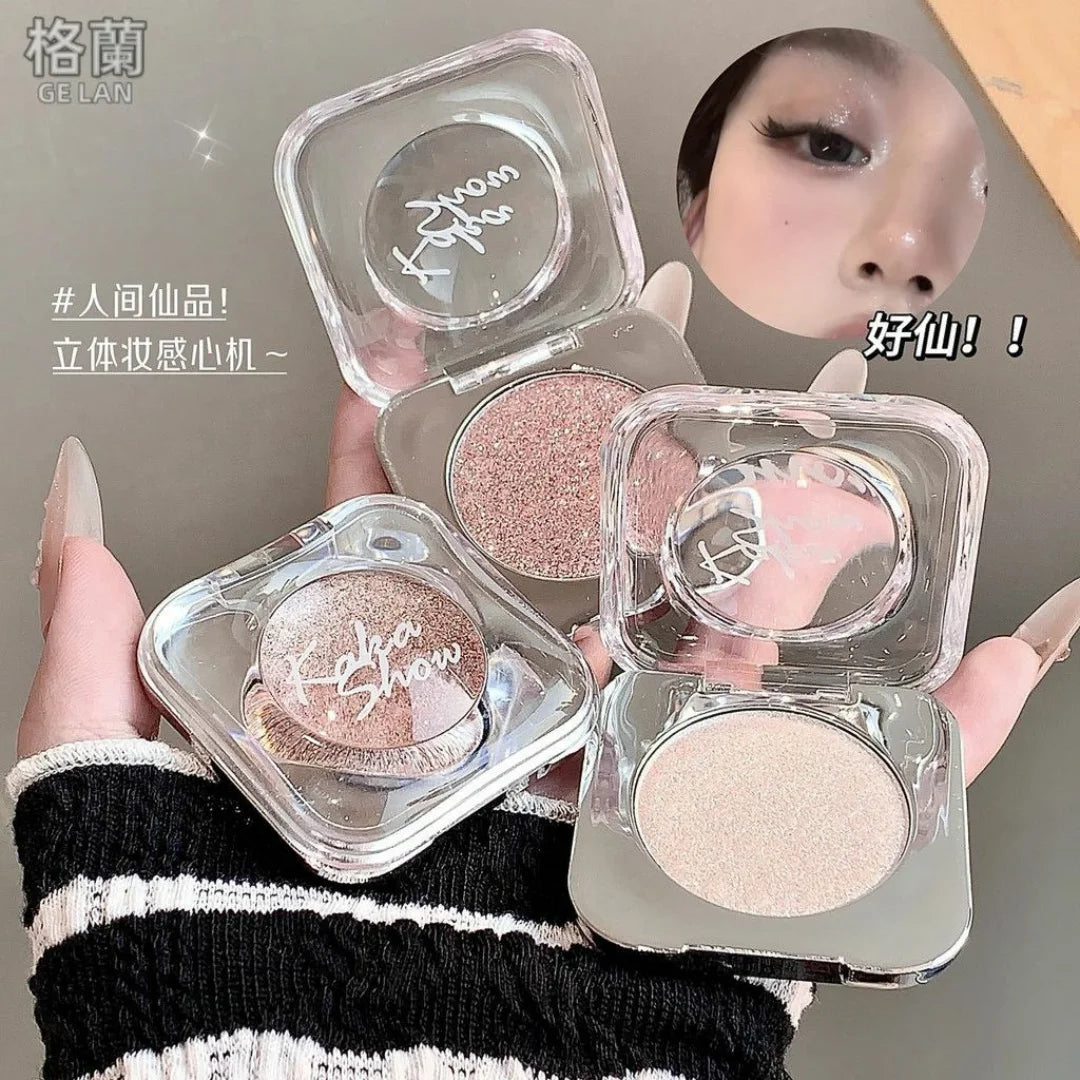 Kaka Show Eyeshadow + Highlighter