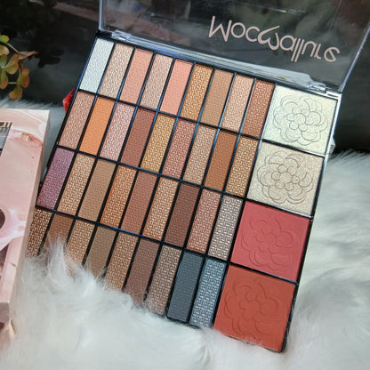 Mocallure Pro Artistic All-in-One Masterpiece Eye Shadow & Blush Palette