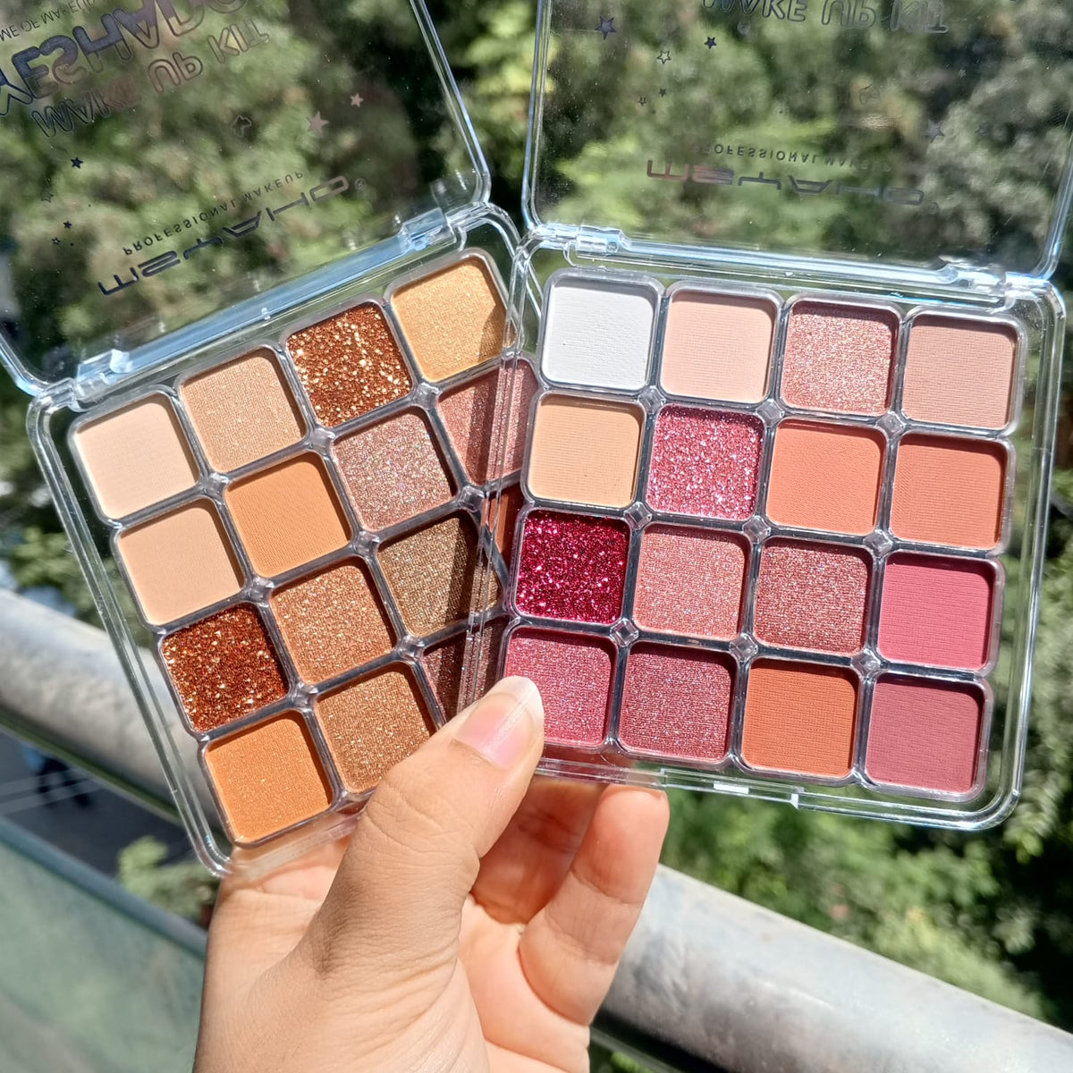 Hudamoji 16 Color Shimmer & Matte Eyeshadow Palette