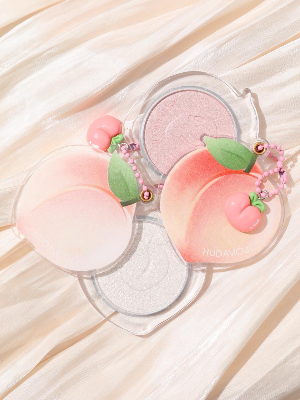Hudamoji Peach Highlighter Keychain
