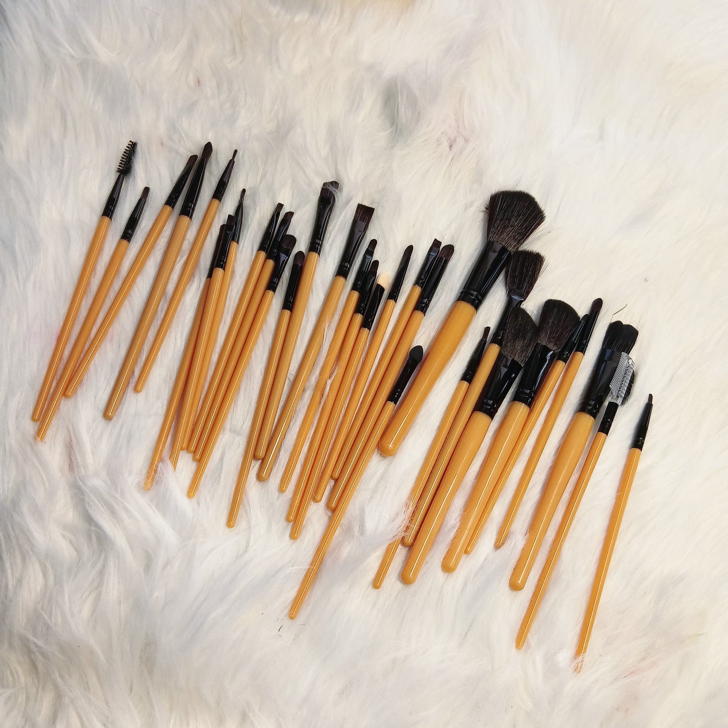 GlamAura 31-Piece Pro Brush Collection