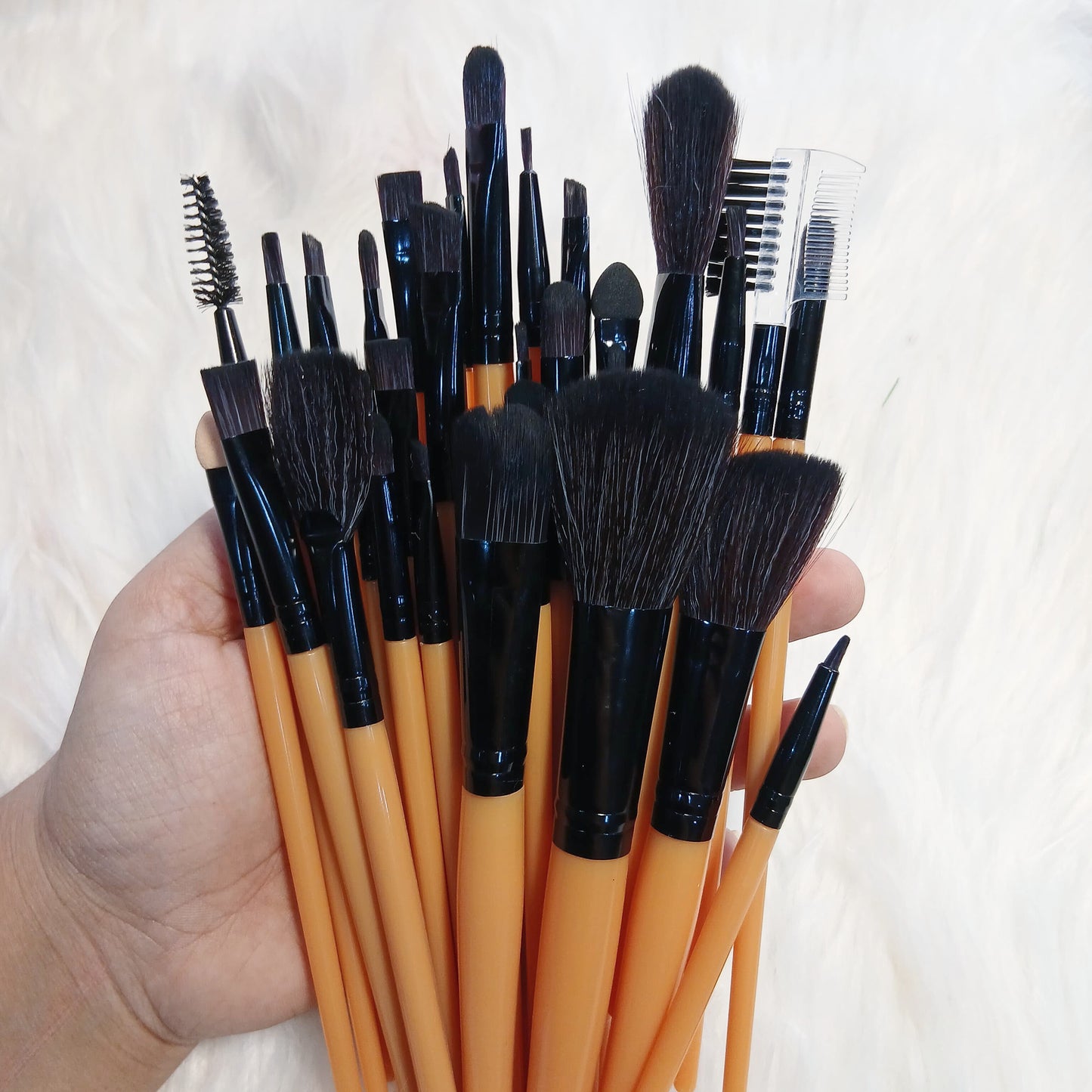 GlamAura 31-Piece Pro Brush Collection
