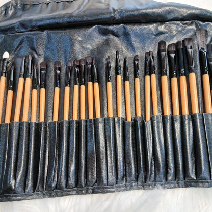 GlamAura 31-Piece Pro Brush Collection