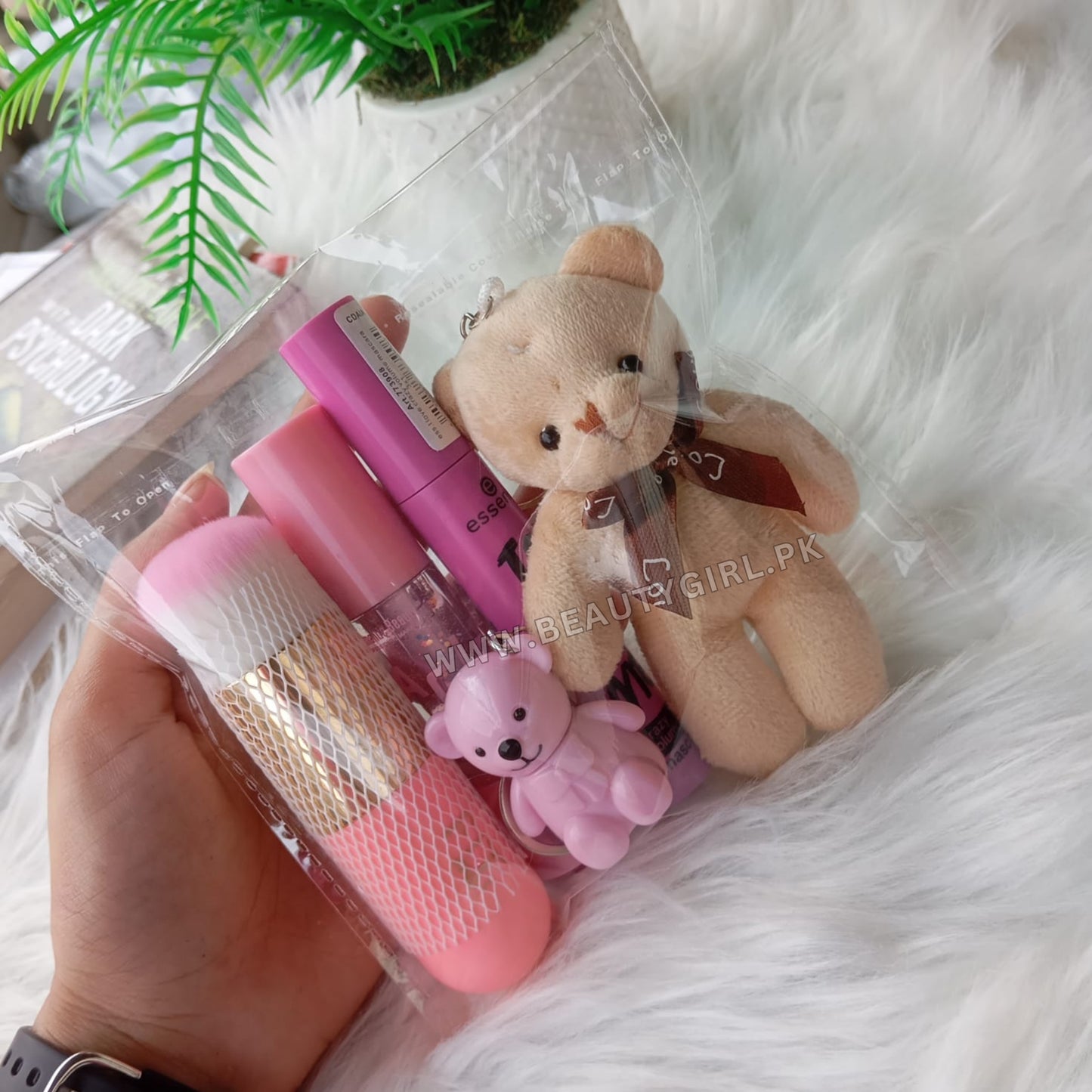 So Pretty Pink Beauty Hamper for Her
