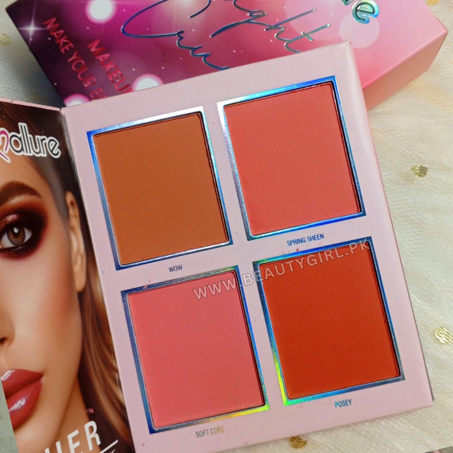 Mocallure Thoughts Crush Makeup Book Palette 5 Pages