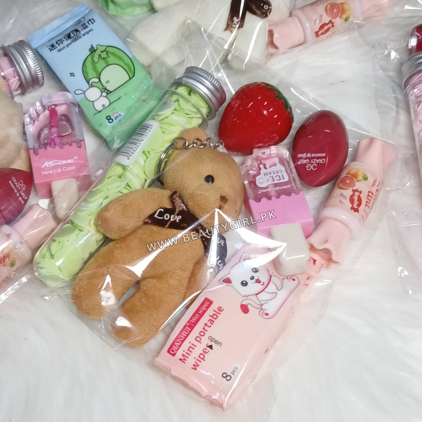 So Pretty Mini Beauty Gift Hamper for Your Princess