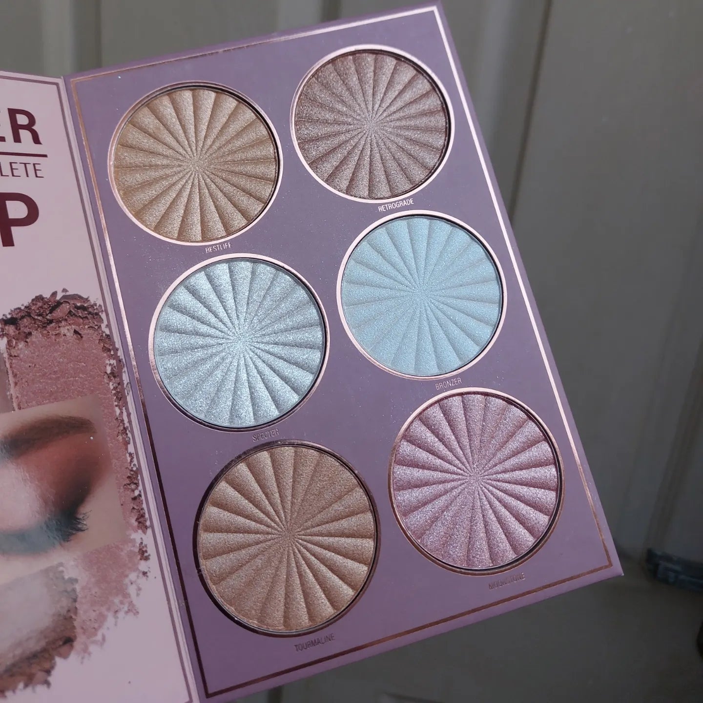 Mocallure 5 Fold Eyeshadow Book Palette