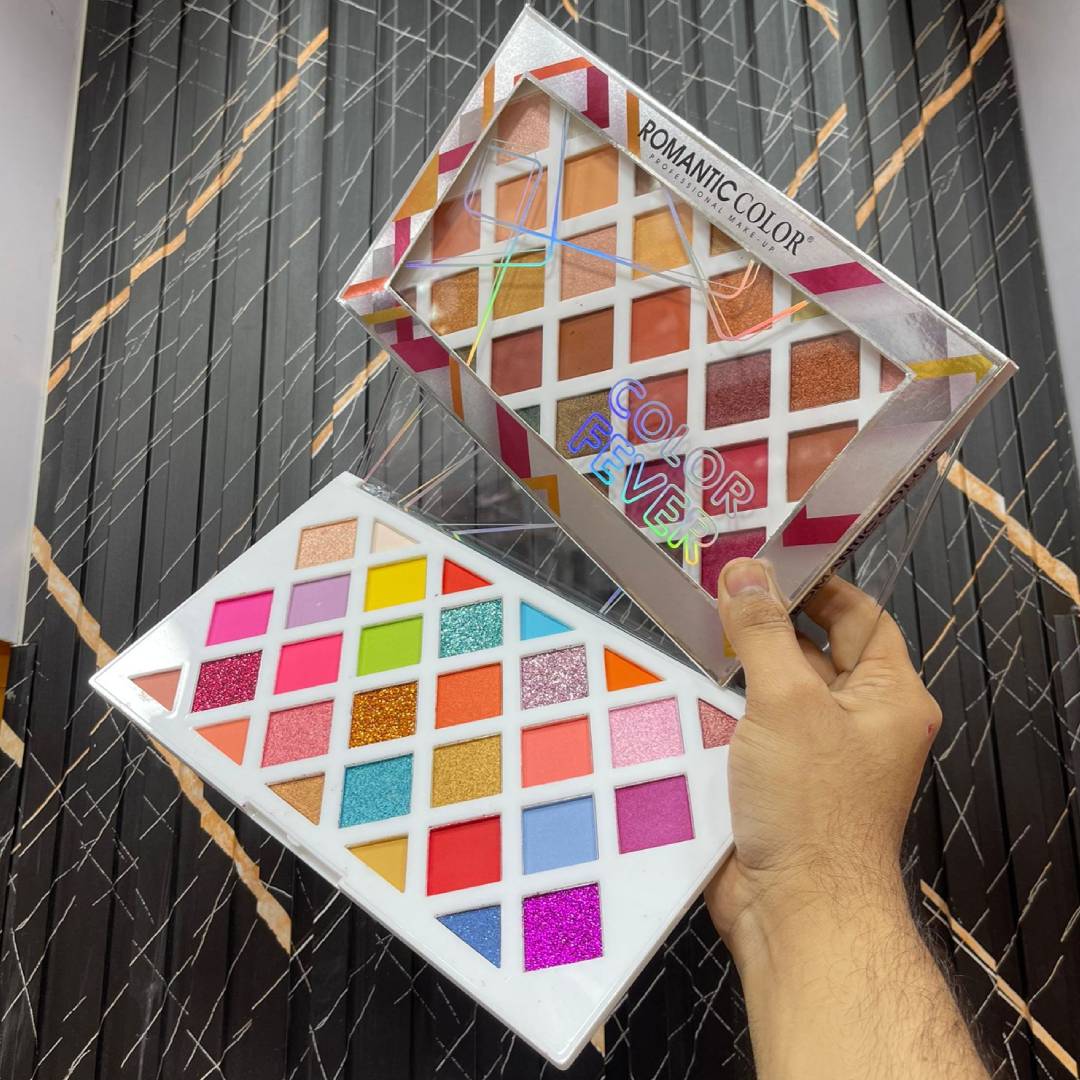 Romantic Color Color Fever 30 Color Eyeshadow Palette
