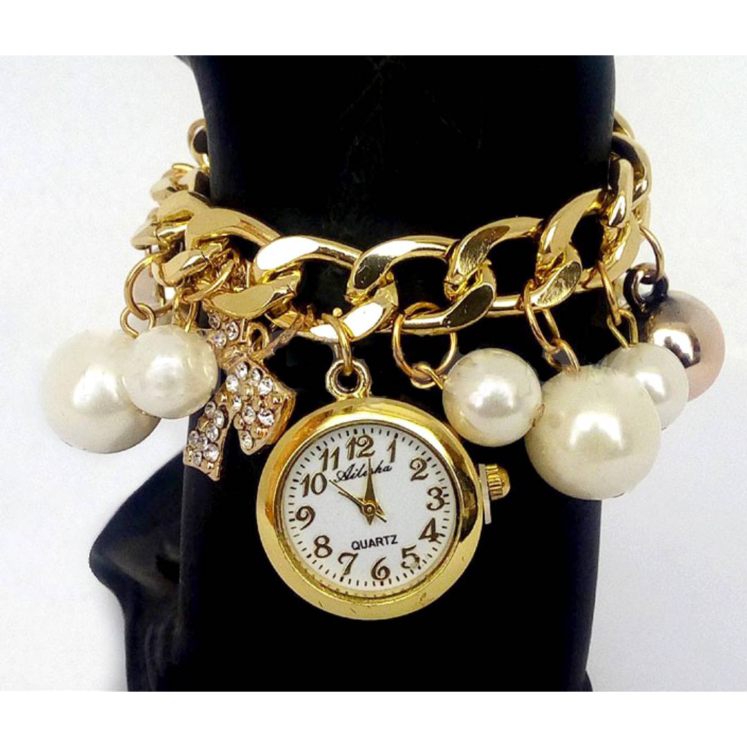 Luxury And Stylish Pearl Bracelet Watch For Women