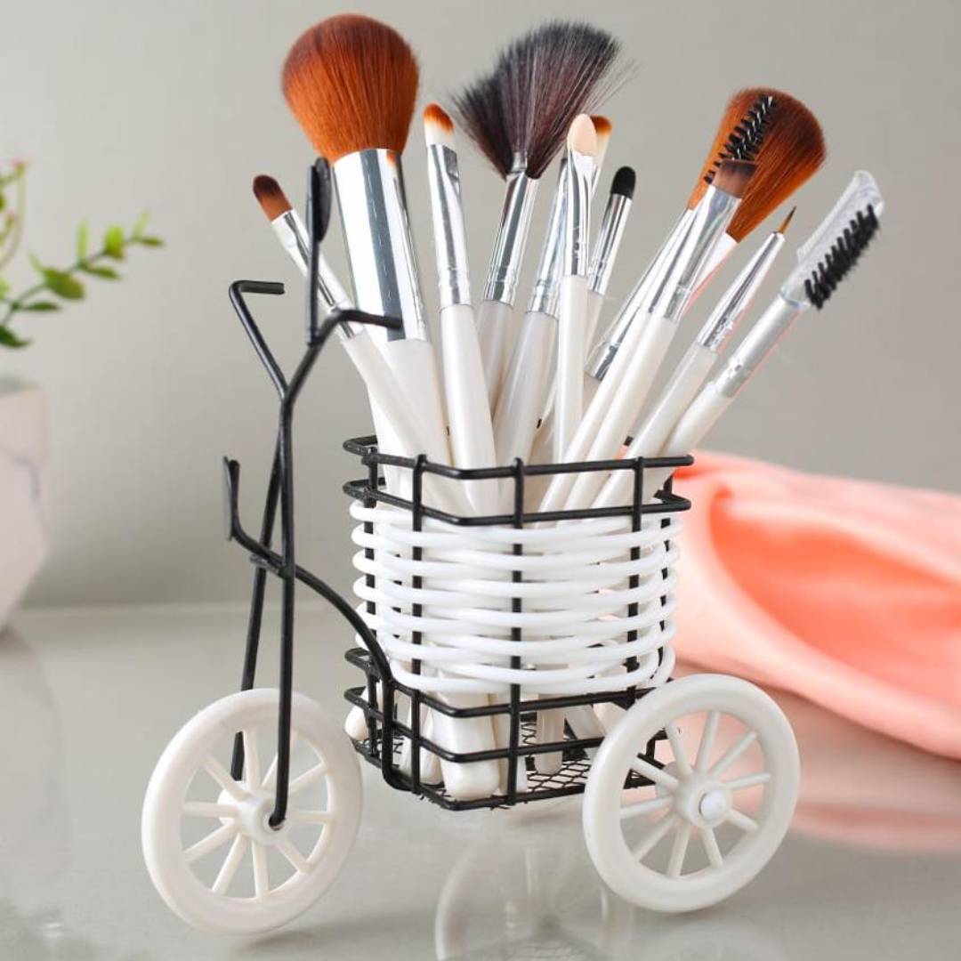 BN Beauty Nakeed Cycle Makeup Brush Set