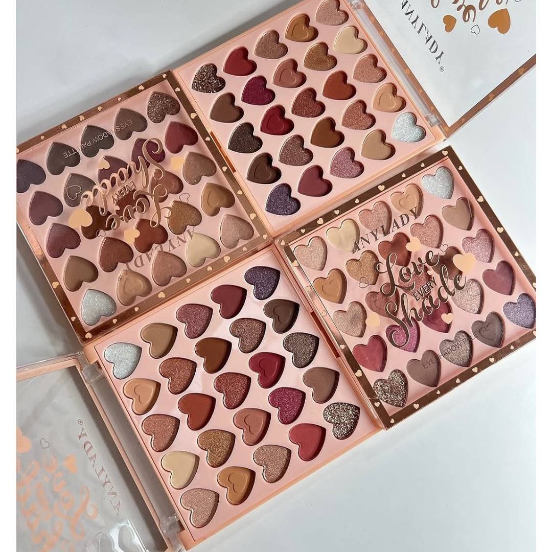 Any Lady Love Every Shade Heart-Shaped 25-Color Eyeshadow Palette