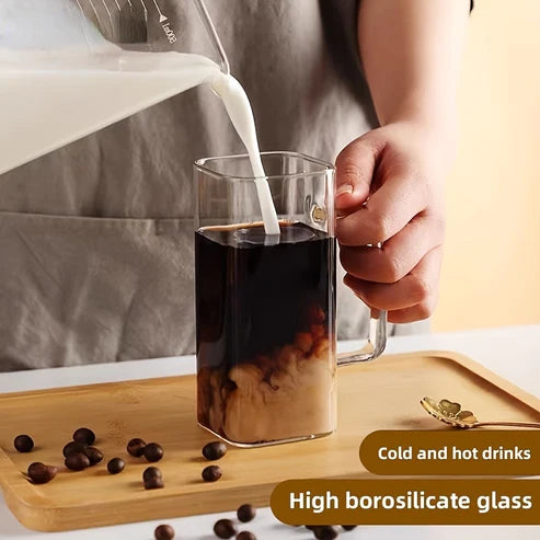 Transparent Borosilicate Glass Mug With Lid And Straw