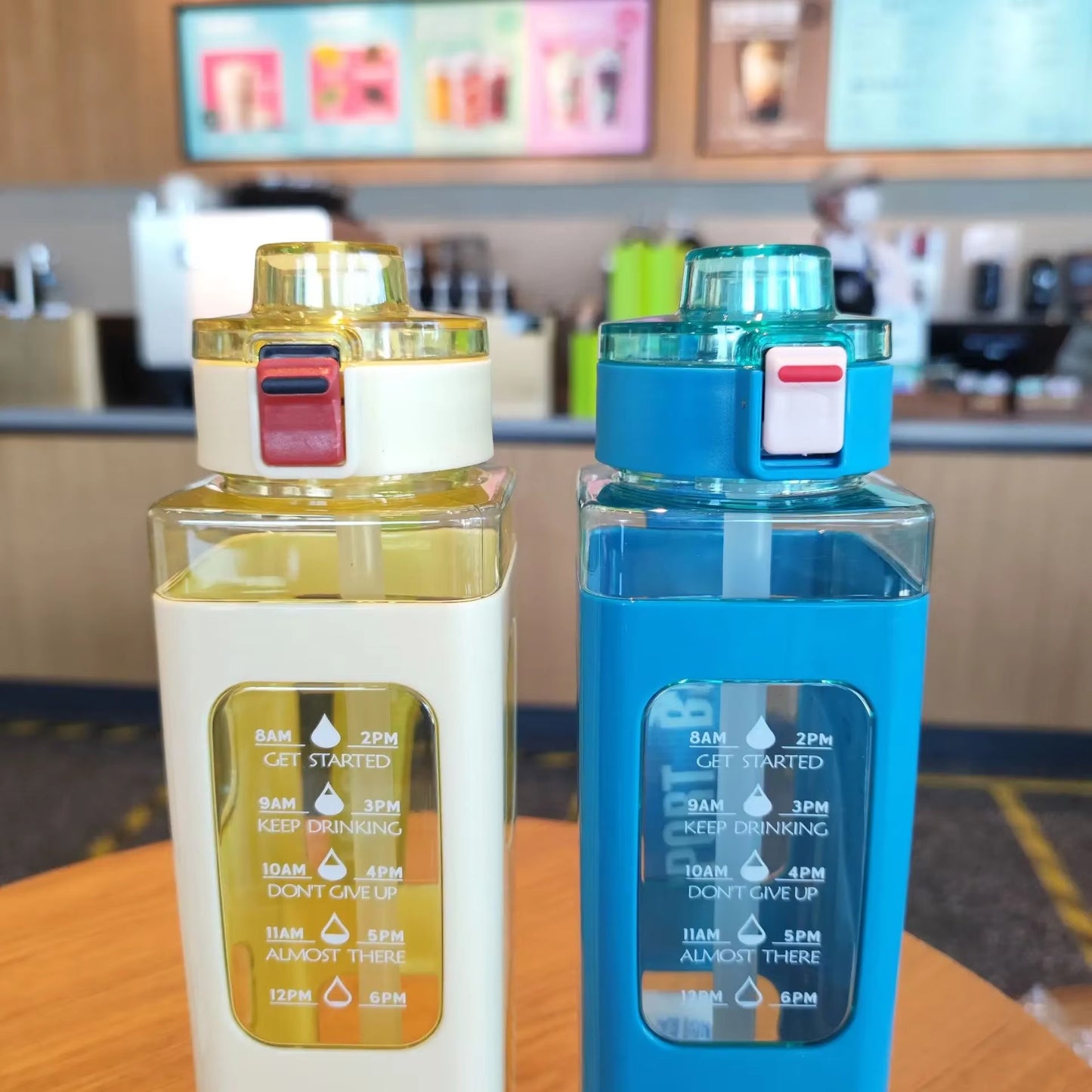 Portable Square Water Drinking Bottle With Lockable Lid And Measurement 900ml