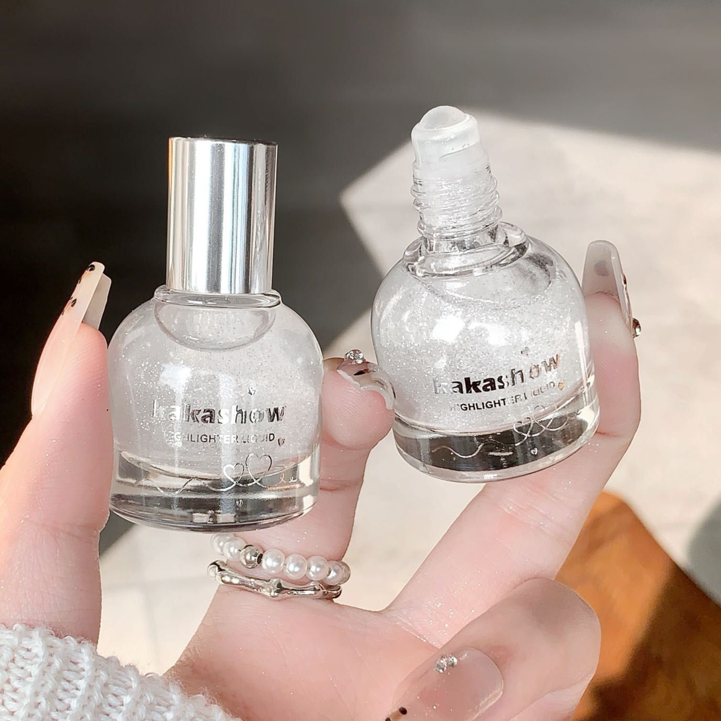 Kaka Show Celebrity Vibe Liquid  Highlighter Glass Skin Glow