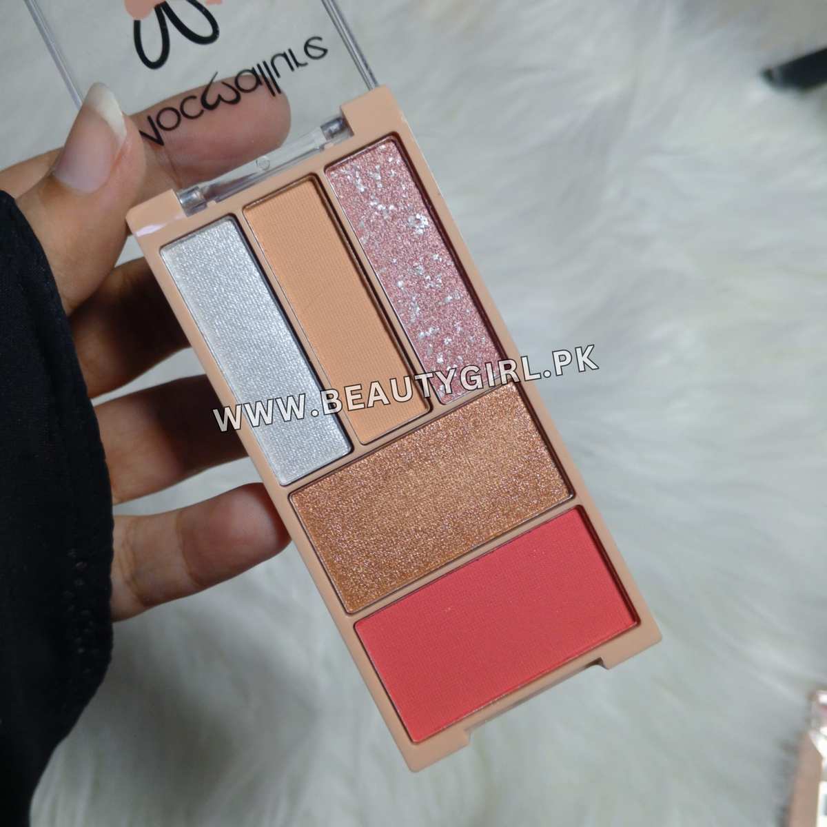 Mocallure Fashion Girl The Ultimate Cool Soft Glam Palette