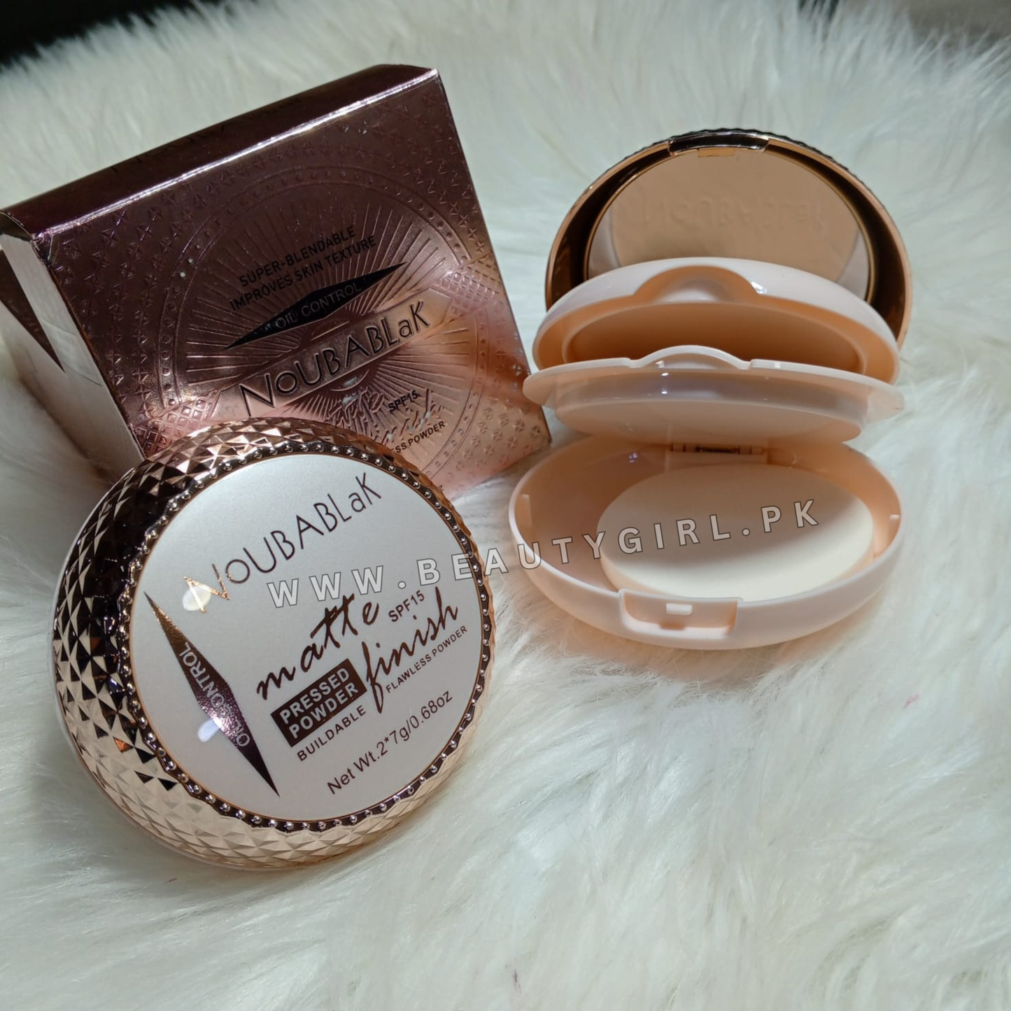 NoubaBlak Oil Control Matte Pressed Powder SPF 15
