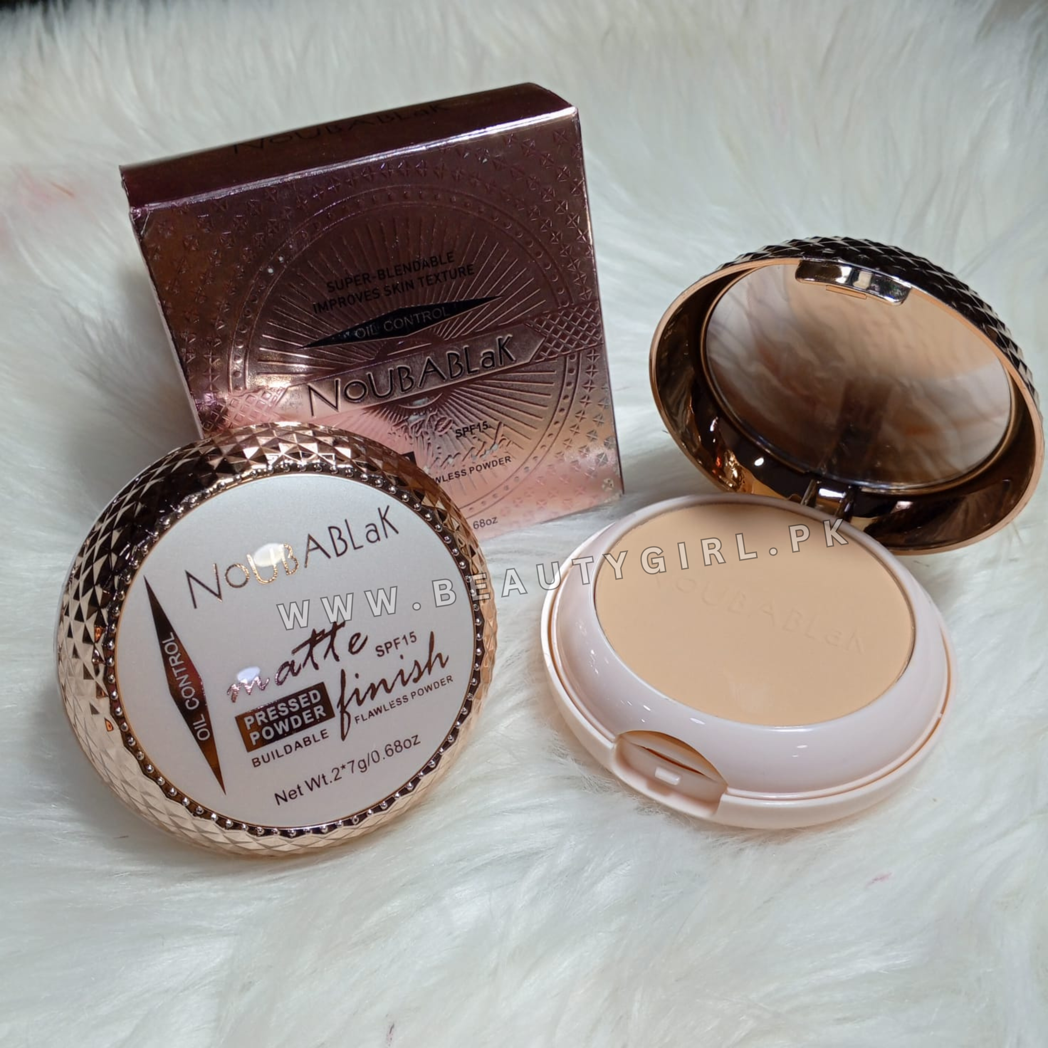 NoubaBlak Oil Control Matte Pressed Powder SPF 15