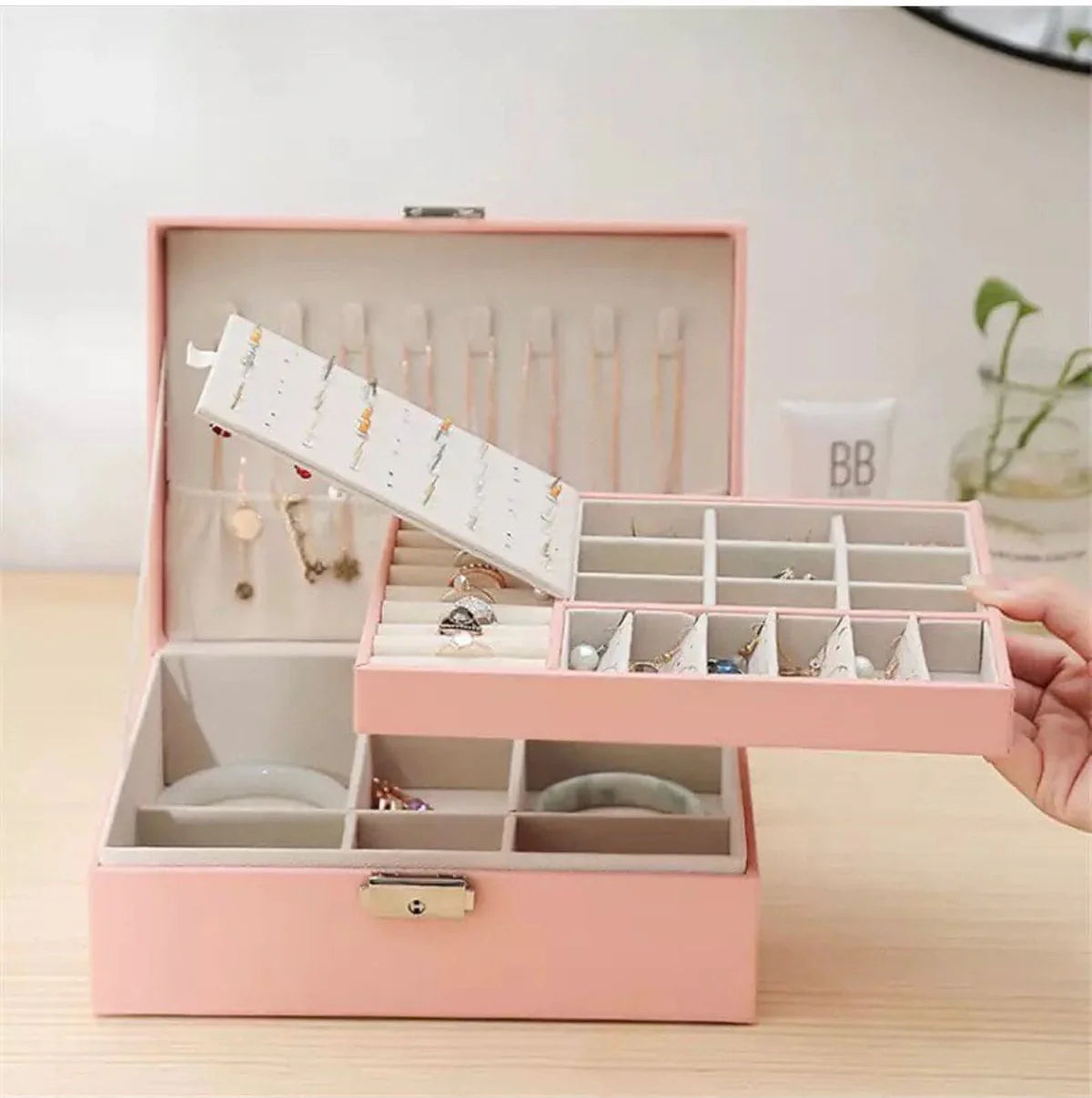 2 Layer Luxurious Leather Jewelry Organizer 1856