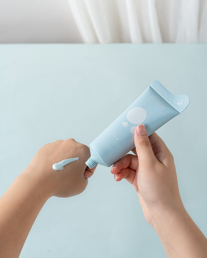 Estelin Hyaluronic Acid And Vitamin B5 Face Wash