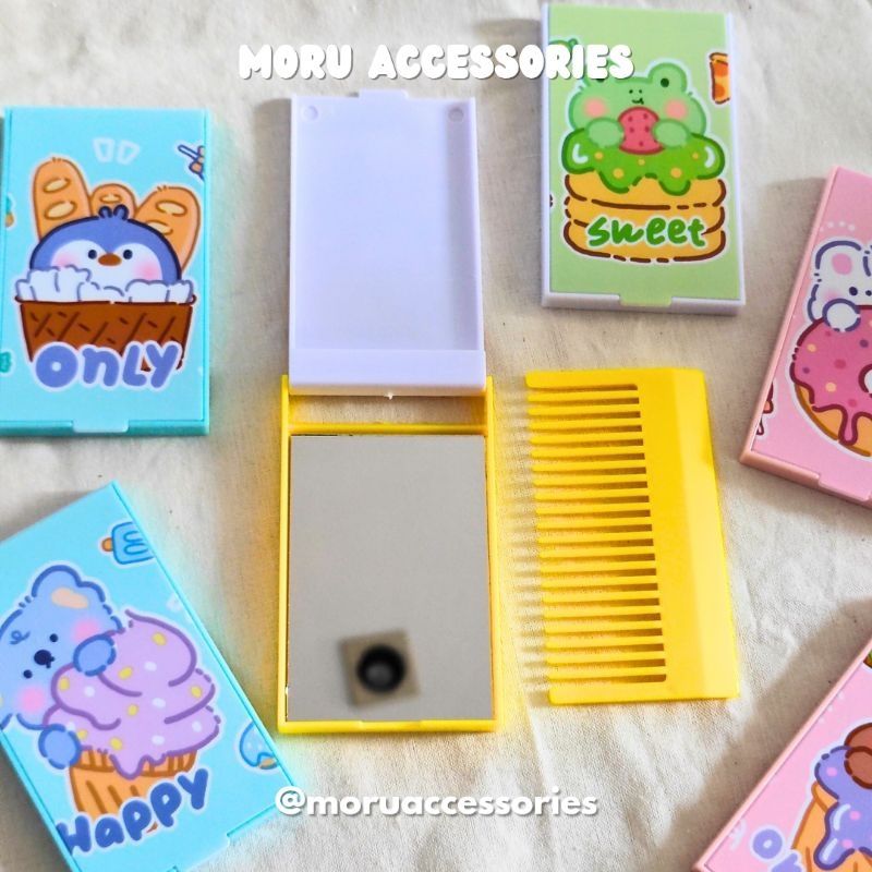 Uromi Cute Mini Mirror Comb