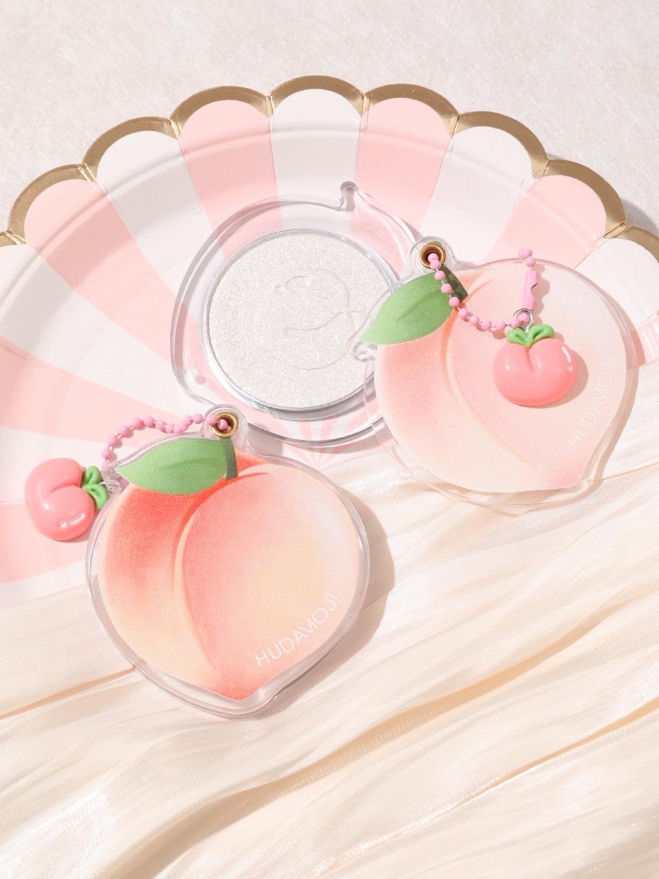 Hudamoji Peach Highlighter Keychain