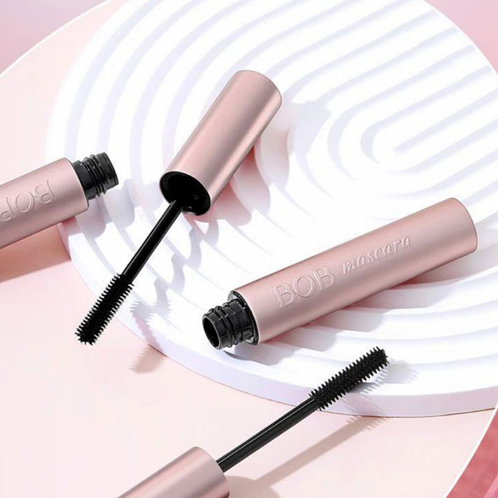 BOB Long Velvet Holds Mascara