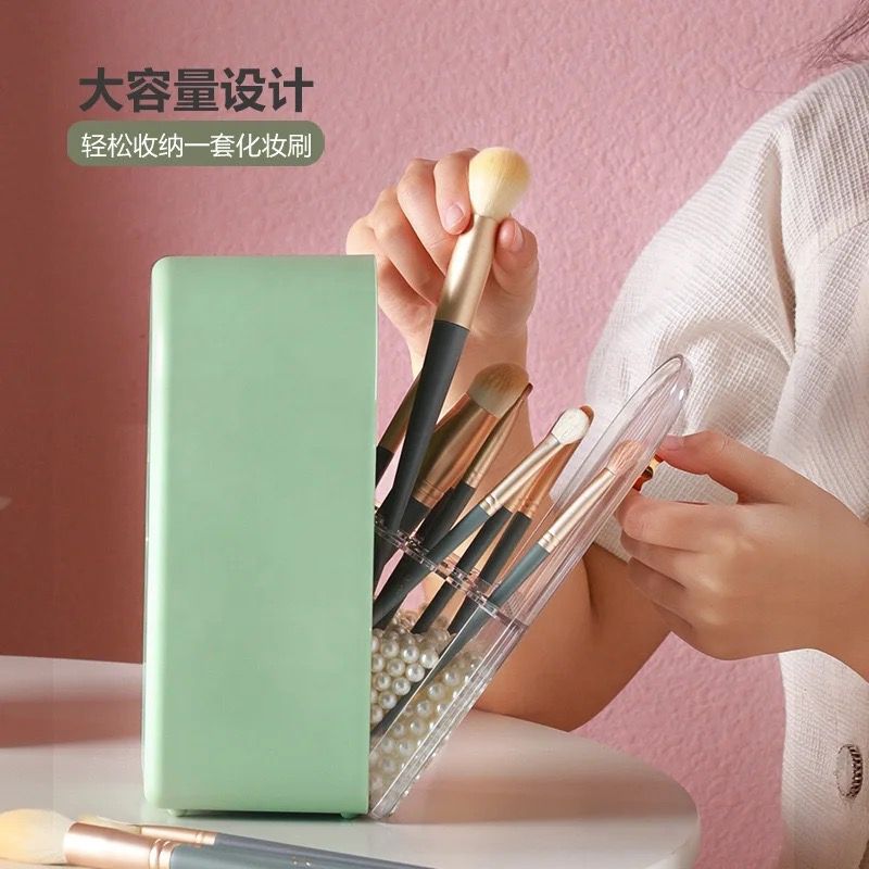 Make Up Brush Stand With Pearls