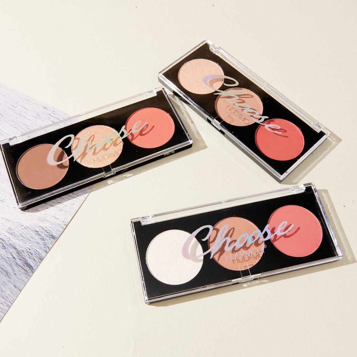 Hudamoji 3-Color Highlighter, Contour & Blush Palette