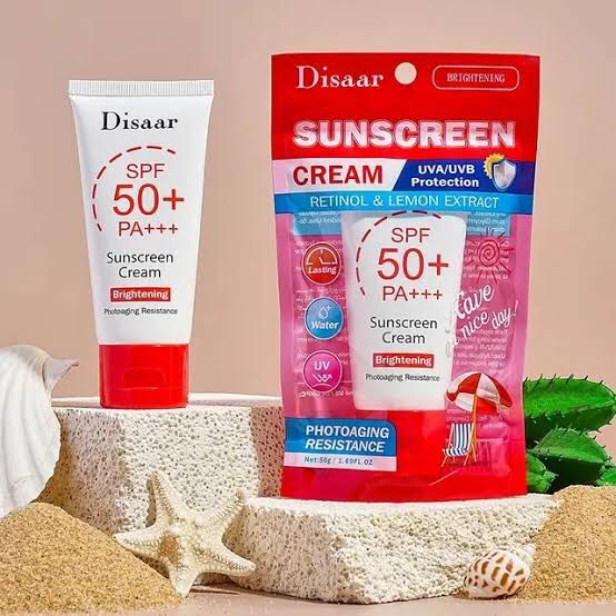 Disaar Retinol And Lemon Extract Sunscreen Cream SPF50+ PA+++ – beautygirl-pk