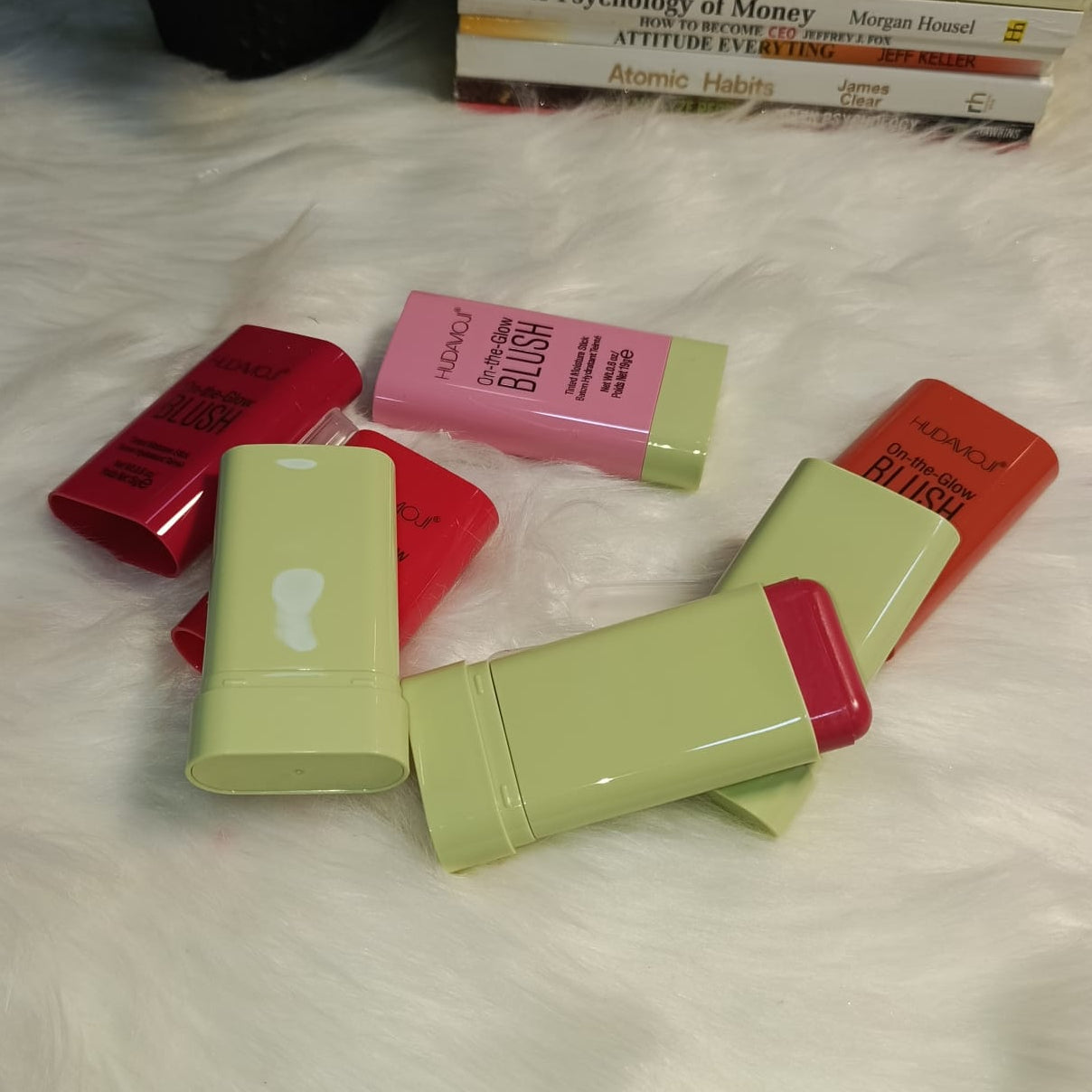 Hudamoji On The Glow Blush Stick