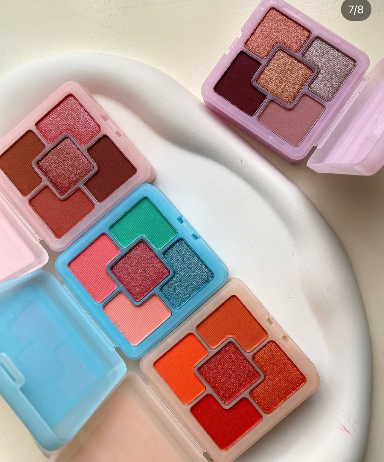 Mocallure 2in1 Mini Eyeshadow & Blush Palette 4Pcs Set