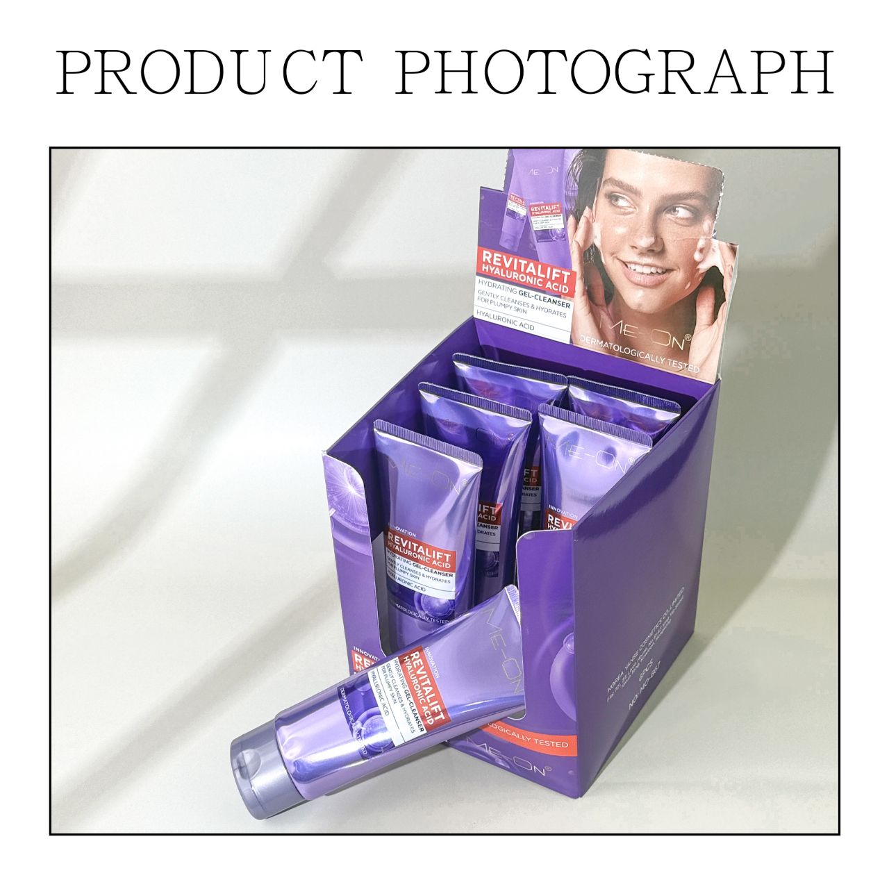 Me-On Revitalift Hyaluronic Acid Hydrating Gel Cleanser